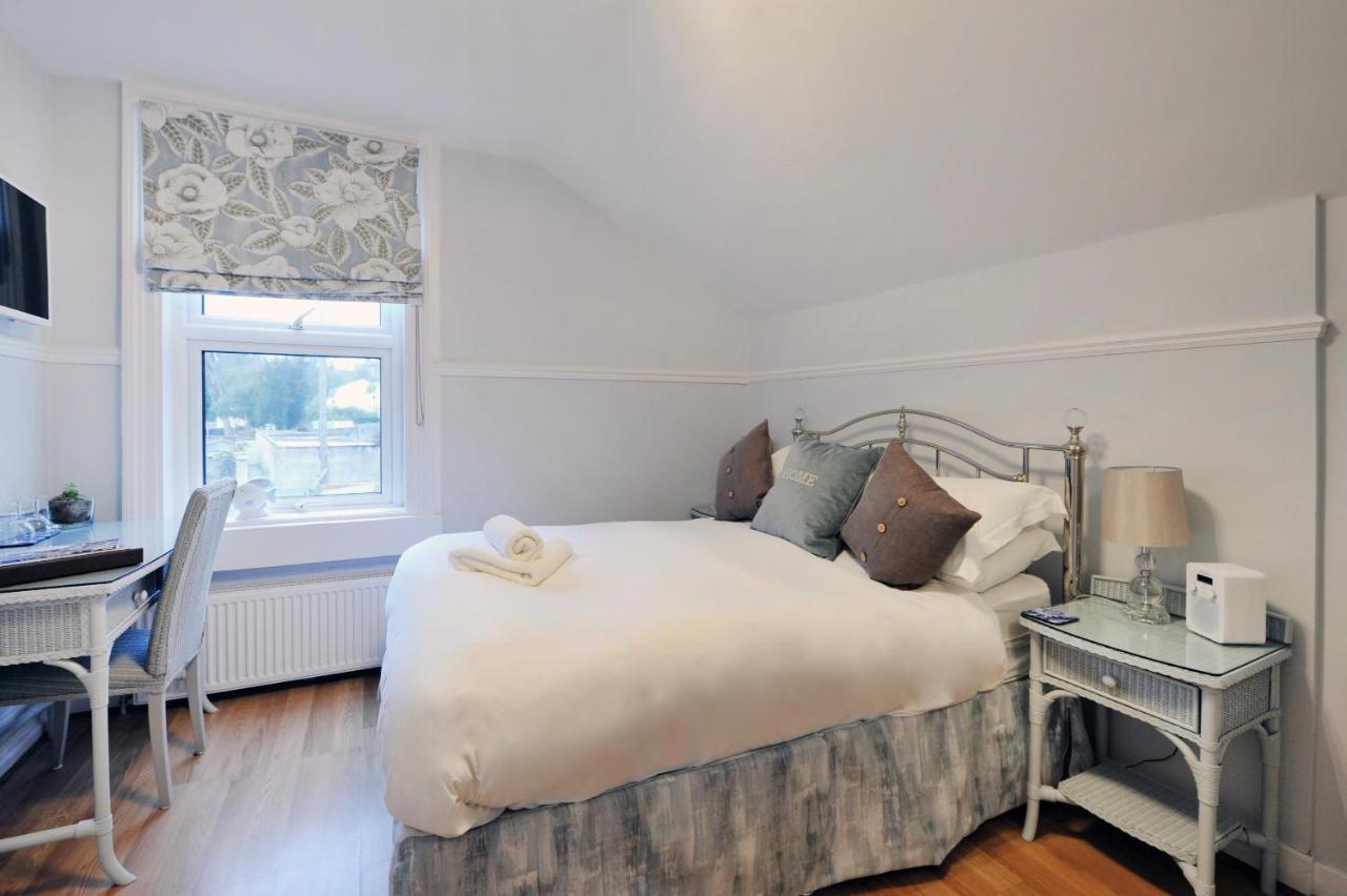 Standard Double Room,761047589:JPEG